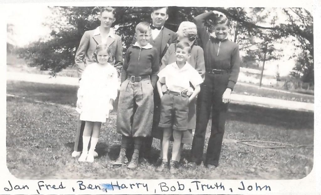 A family photo from the 1930s